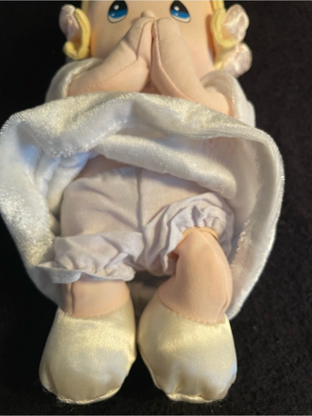 Vintage Precious Moments Plush Angel Doll “Now I Lay Me Down To Sleep” - Picture 5 of 6